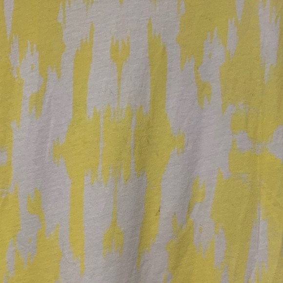 Pierre Balmain Yellow Graphic Crewneck Short Sleeve T-shirt - Picture 4 of 4